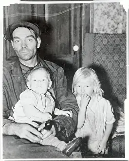 Albany Prints: Displaced Sharecropper and his Children 1937