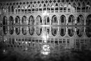 Images Dated 24th April 2012: Doges Palace Reflection