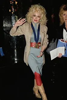 Huty32221 Prints: Dolly Parton Departs Ms Magazine's Women of the Year Ceremony