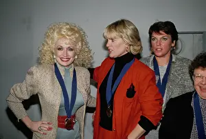 Huty32221 Prints: Dolly Parton, Sharon Gless, Tyne Daly And Barbara Mikulski Attend Ms Magazine's Women of the Year Ceremony