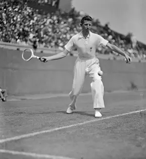 Queens Prints: Don Budge Hitting Forehand Shot