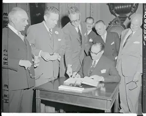 Don Louis Berres Signing the Stock Exchange Guest Book