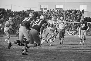 Don Meredith Fumbling with the Ball