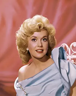 Donna Douglas