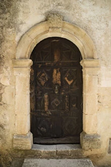 Images Dated 17th July 2015: Doorway St Michel L Observatoire, Provence, France