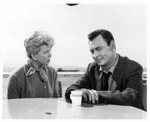 Lac0031 Prints: Doris Day And Barry Sullivan In Julie