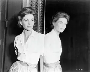 Lac0044 Prints: Dorothy McGuire