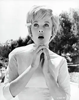 Dorothy Provine In It's A Mad Mad Mad Mad World