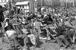 Deckchair Prints: Douglas Beach