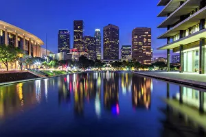 Images Dated 4th March 2017: Downtown Los Angeles Skyline Reflected
