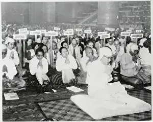 Dr. Ba U Leading Buddhists in Prayer