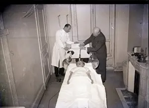 Mental Illness Prints: Dr. Gaetan Lievre Demonstrates Treatment