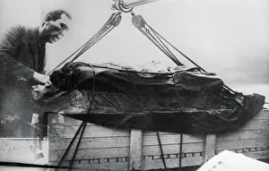 Tromso Prints: Dr Gunnar Horn with Body of Salomon August Andree