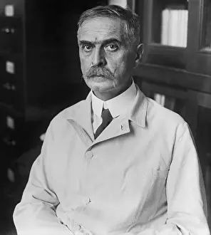 Dr. Karl Landsteiner