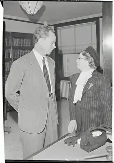 Dr. Peter Lindstrom with a Witness at His Divorce Trial