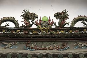 Dragons at Trieu Chau temple. Hoi An