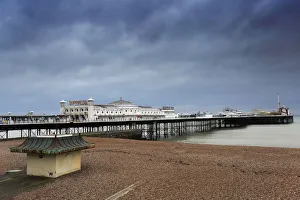 Dave Porter's UK, European and World Landscapes Gallery: Dramatic skies over the Brighton Palace Pier