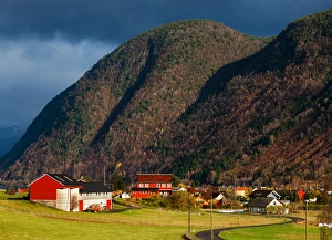 Images Dated 28th October 2011: Dramatic Vik