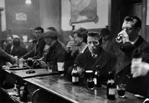 M Eat Publ Prints: Drinking Men