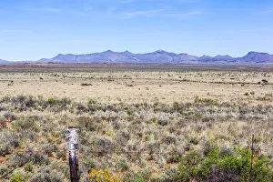 Images Dated 4th November 2012: The dry, mountainous and very beautiful landscape of the Karoo in the Northern Cape near Brits town