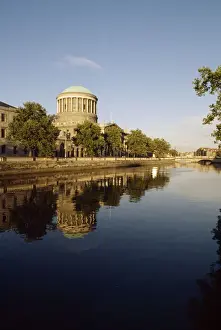 Dublin, Four Courts