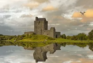 Images Dated 28th August 2015: Dunguaire Castle, Kinvara, Ireland
