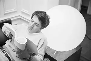 Script Prints: Dustin Hoffman Reading Script