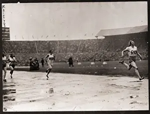 Finishing Prints: Dutch Runner Winning 200 Meter