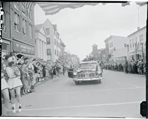 Gettysburg Prints: Dwight Eisenhower in Motorcade Past Citizens