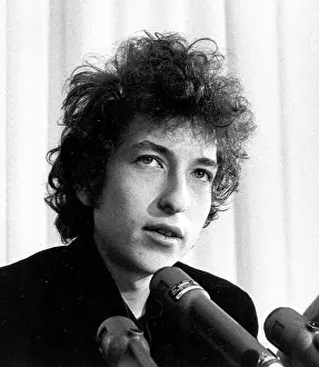 Dylan At A Press Conference In Los Angeles