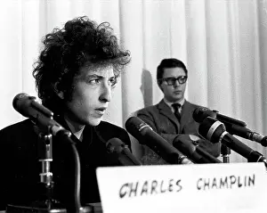 Dylan At A Press Conference In Los Angeles