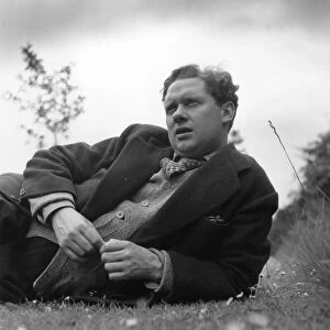 Images Dated 9th April 2016: Dylan Thomas Relaxing