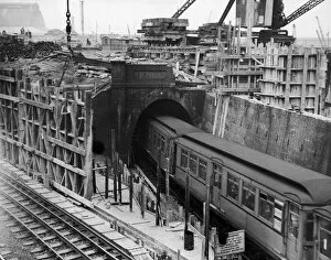 Crane Gallery: Earls Court Exhibition Tunnel Construction