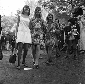 Hippie Prints: Easter Sunday Love-In