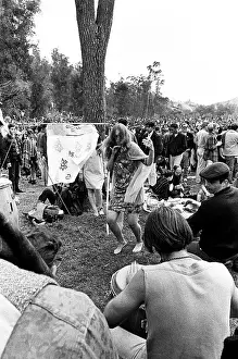 Hippie Prints: Easter Sunday Love-In