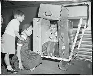 Eddie Cantor Amusing Young Girls