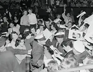 Eddie Fisher Signing Autographs