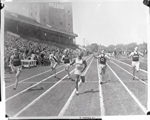 Evanston Prints: Eddie Tolan Winning 100 Yard Dash