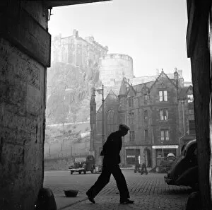 Picture Post, Premier British News Magazine Gallery: Edinburgh Old Town