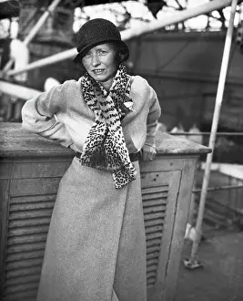 Scarf Prints: Edna St. Vincent Millay in Hat