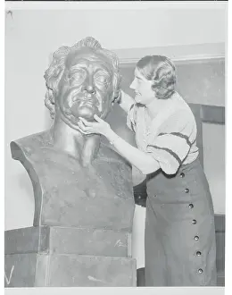 Edna Strong Admiring Sculpture