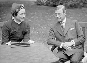 Duke Prints: Edward VIII Sitting with Wallis Simpson
