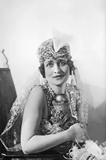 Outfit Prints: Edyth Hyde at Chu Chin Chow Ball