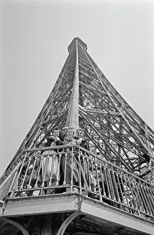 Huty25823 Prints: Eiffel Tower, 1950
