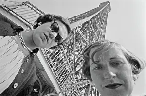 Huty25823 Prints: Eiffel Tower, 1950
