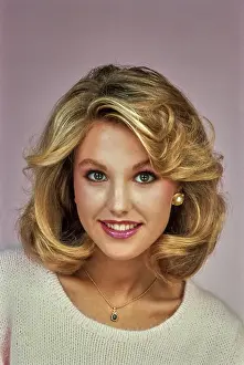 Huty32649 Prints: Eighties Hairstyle