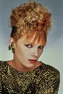 Huty32649 Prints: Eighties Hairstyle