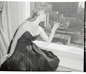 Elaine Shepard Smoking a Curuk
