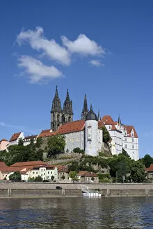 Images Dated 15th June 2014: Elbe river in front of the Albrecht Castle with the cathedral of Meissen, Meissen, Saxony, Germany