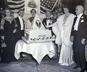 Cake Prints: Eleanor Roosevelt Cutting Cake